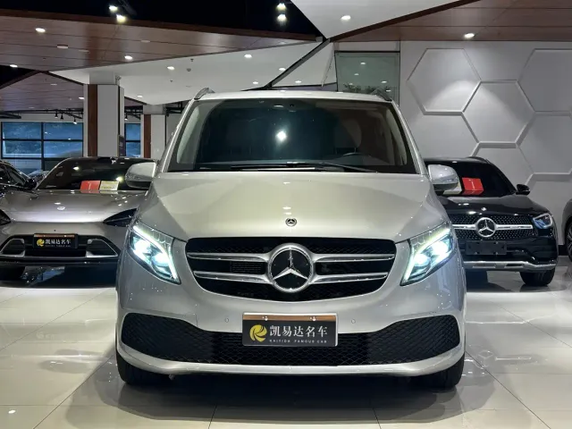 Mercedes-Benz V-Class — Фото автомобиля 3