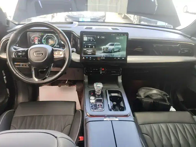 GAC Trumpchi GS8 — Фото автомобиля 9
