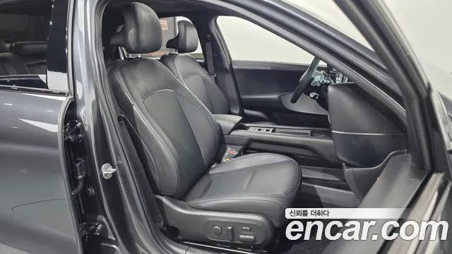 Hyundai Ioniq 6 — Фото автомобиля 12
