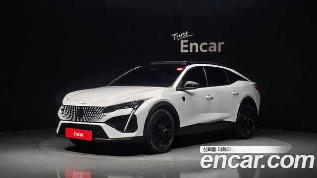 Фотография автомобиля — Peugeot 408 1.2 Pure Tech GT