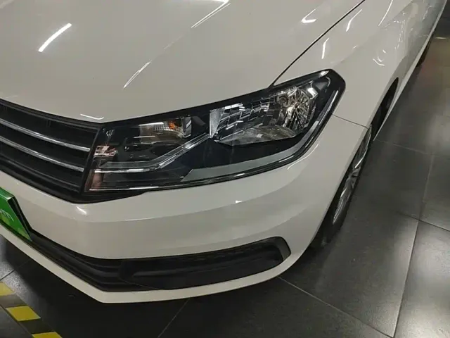 Volkswagen Santana — Фото автомобиля 23