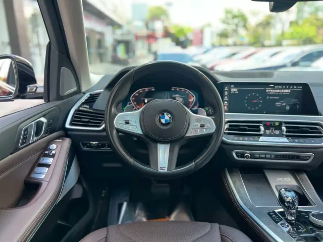 BMW X5 — Фото автомобиля 5