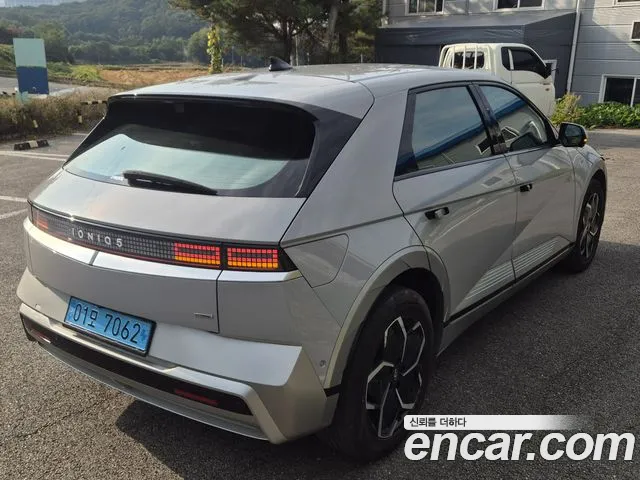 Hyundai Ioniq 5 — Фото автомобиля 2