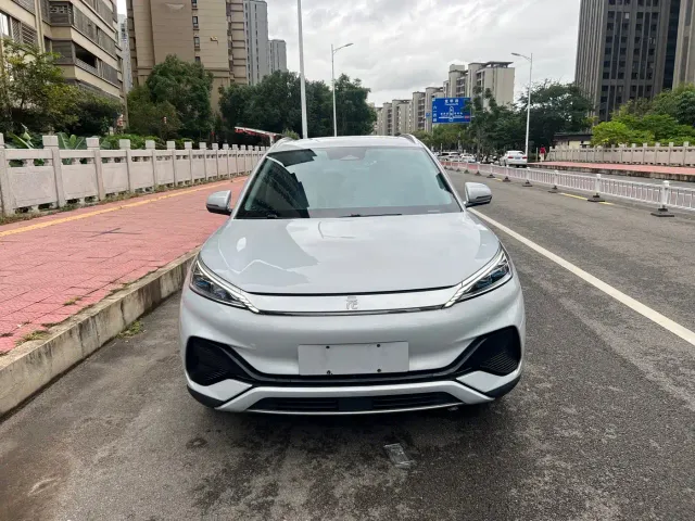 BYD Yuan PLUS — Фото автомобиля 2
