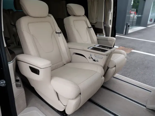 Mercedes-Benz V-Class — Фото автомобиля 11