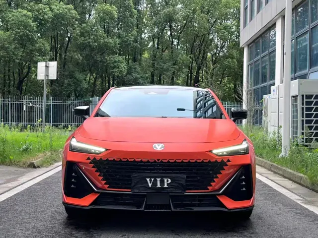 Changan UNI-V — Фото автомобиля 2