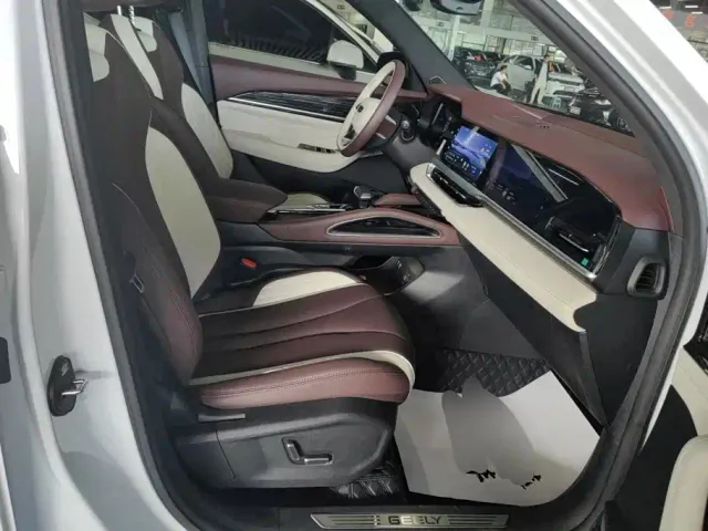 Geely Xingyue L — Фото автомобиля 8