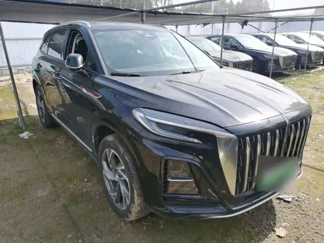 Hongqi HS3 PHEV — Фото автомобиля 3