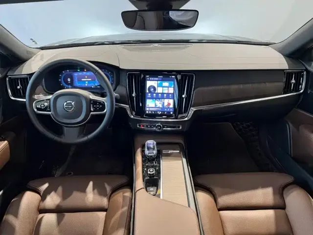 Volvo S90 — Фото автомобиля 8