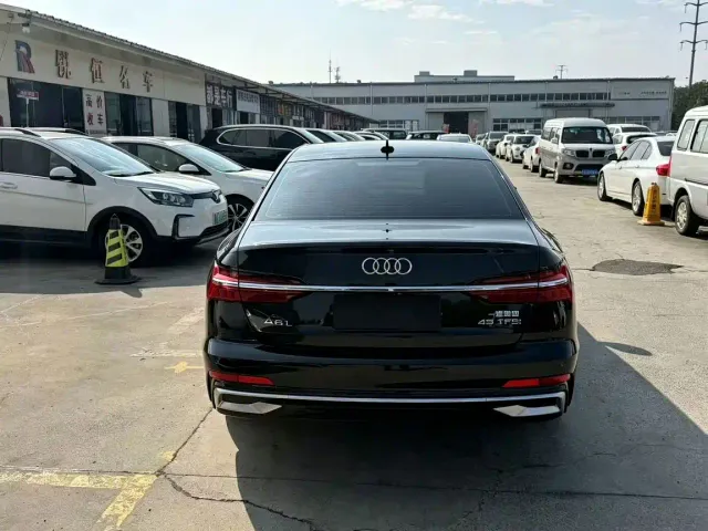 Audi A6L — Фото автомобиля 7