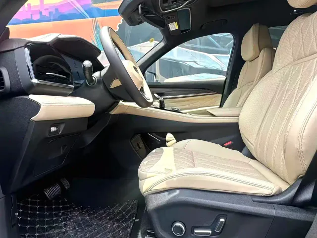 Geely Xingyue L — Фото автомобиля 8