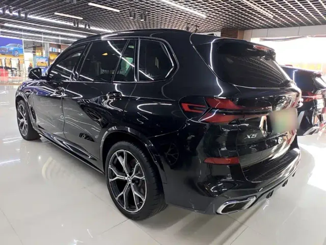 BMW X5 — Фото автомобиля 4