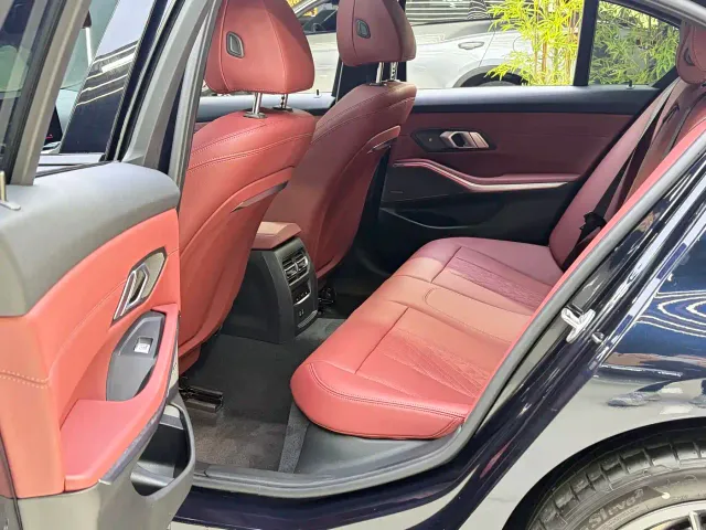 BMW 3 Series — Фото автомобиля 12