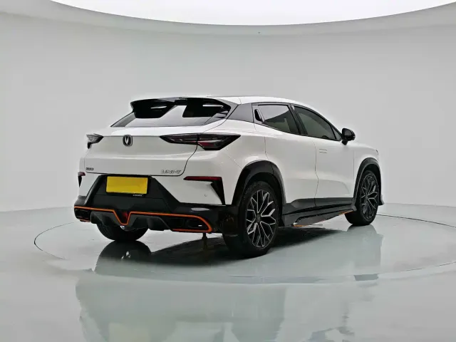 Changan UNI-T — Фото автомобиля 2