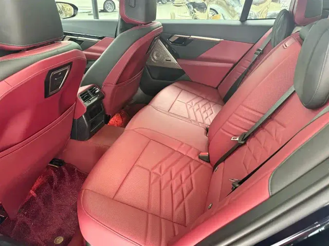 BMW 5 Series — Фото автомобиля 14