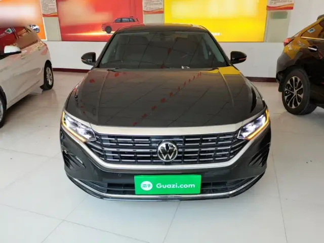 Volkswagen Passat — Фото автомобиля 2