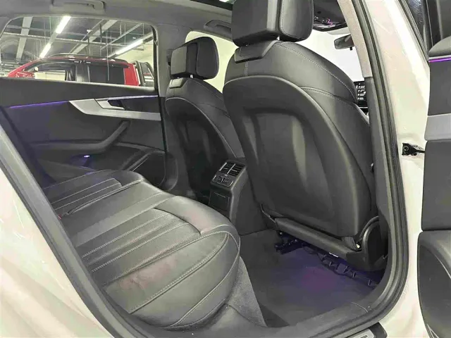Audi A4L — Фото автомобиля 15