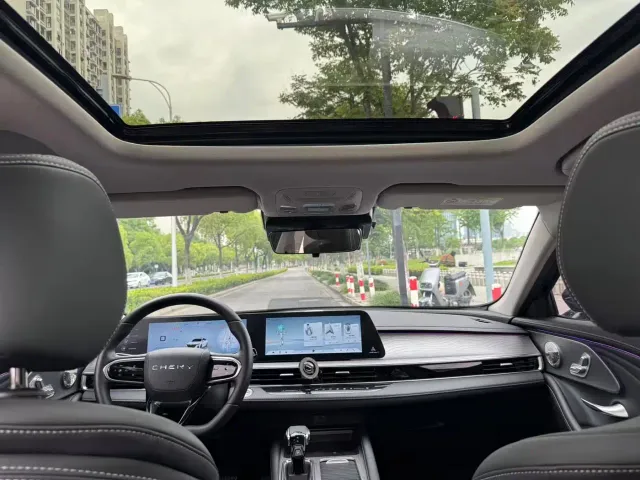 Chery Arrizo 8 — Фото автомобиля 12