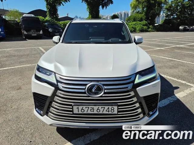 Lexus LX — Фото автомобиля 3