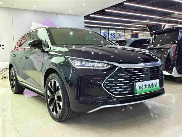 BYD Tang — Фото автомобиля 3
