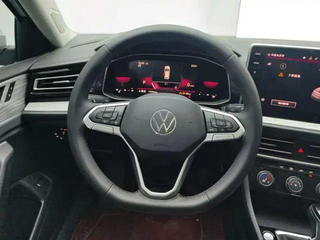 Volkswagen Sagitar — Фото автомобиля 15