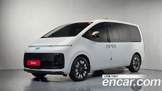Фотография автомобиля — Hyundai Staria