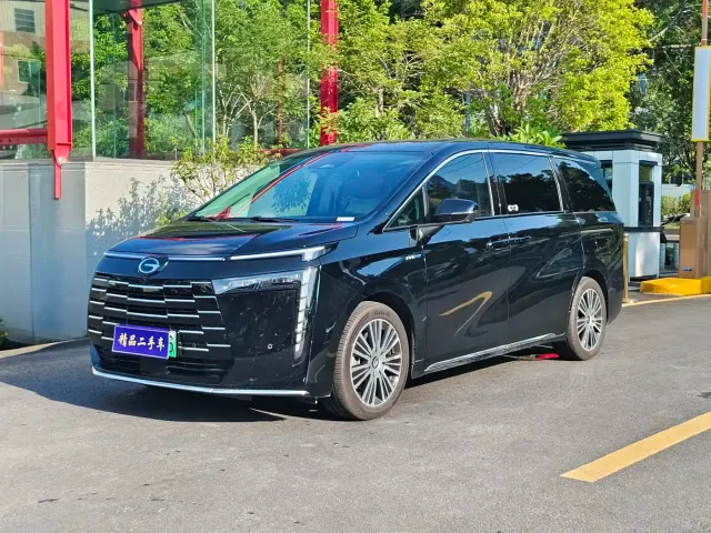 Фотография автомобиля — GAC Trumpchi E8