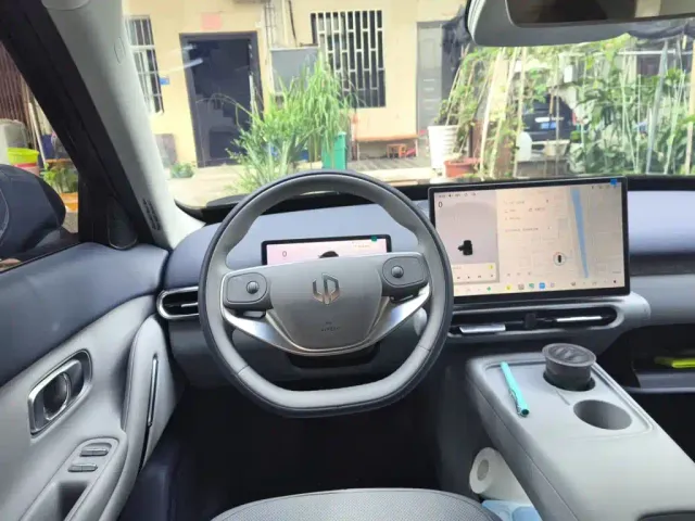 Leapmotor A10 — Фото автомобиля 6