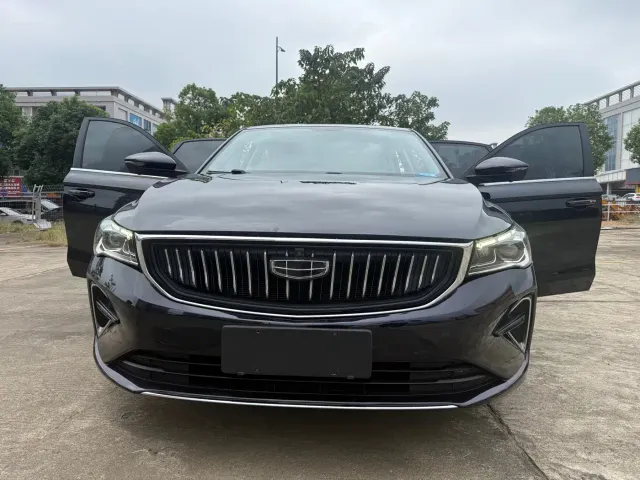 Geely Emgrand — Фото автомобиля 21