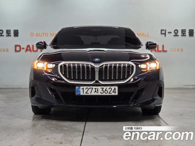 BMW 5-Series 5 серия (G60) — Фото автомобиля 2