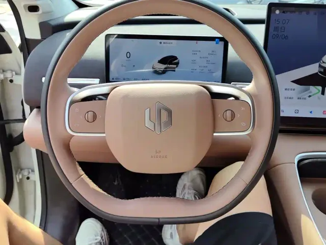 Leapmotor C11 — Фото автомобиля 15