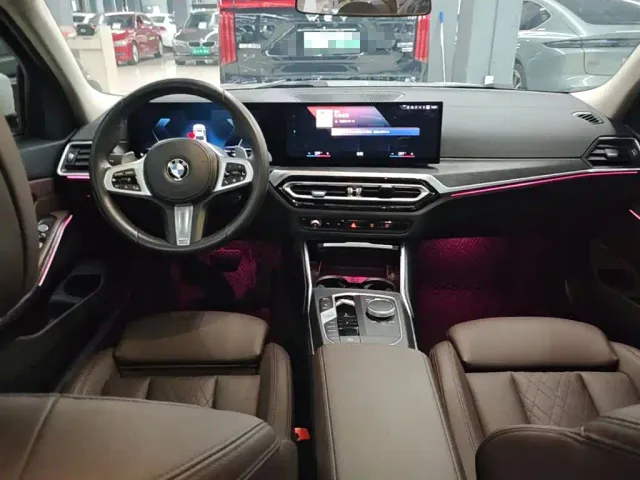BMW 3 Series — Фото автомобиля 9