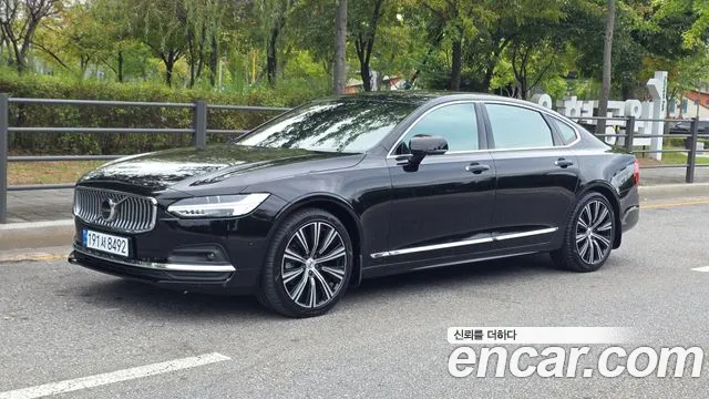 Фотография автомобиля — Volvo S90