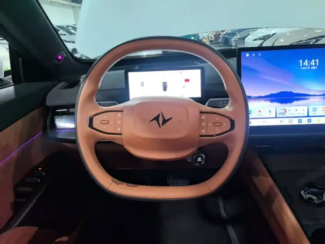 Dongfeng eπ 007 — Фото автомобиля 10