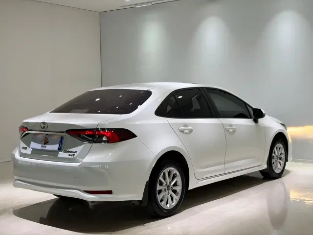 Toyota Corolla — Фото автомобиля 4