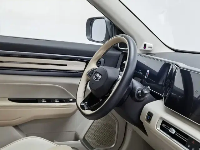 Geely ICON — Фото автомобиля 22