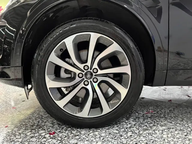 Land Rover Discovery Sport — Фото автомобиля 14
