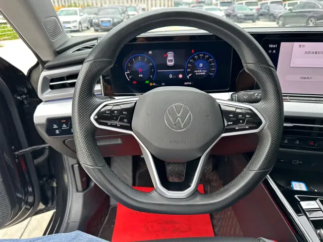 Volkswagen Lamando — Фото автомобиля 12