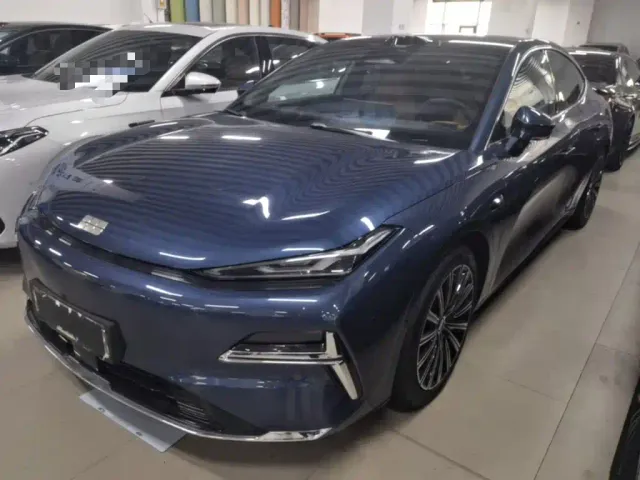 Фотография автомобиля — Geely Galaxy Xingyao 8