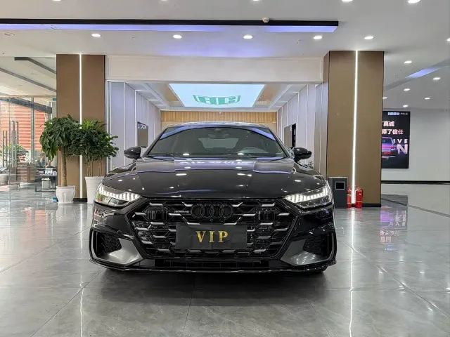 Audi A7L — Фото автомобиля 2