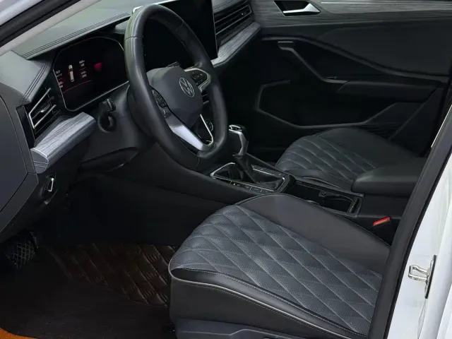 Volkswagen Sagitar — Фото автомобиля 7
