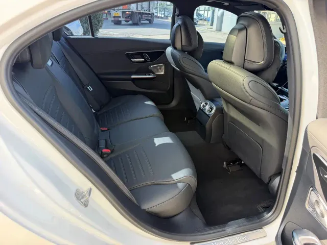 Mercedes-Benz C-Class — Фото автомобиля 17