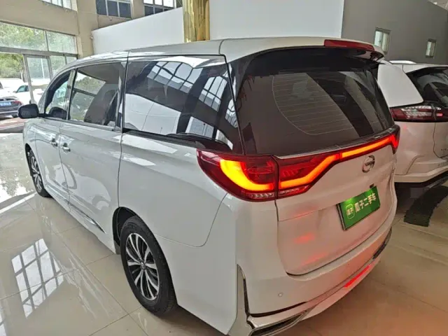 GAC Trumpchi M8 — Фото автомобиля 4