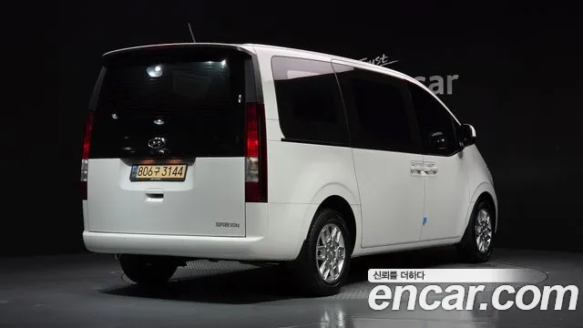 Hyundai Staria Staria Карго 3 места — Фото автомобиля 2