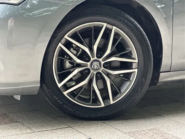 BYD Qin PLUS — Фото автомобиля 7