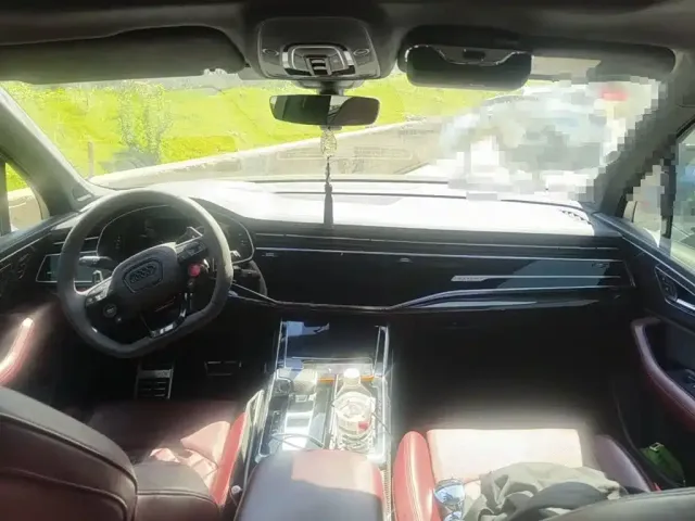 Audi Audi SQ7 2024 4.0 TFSI Dark Knight Edition — Фото автомобиля 12