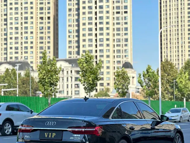 Audi A6L — Фото автомобиля 7