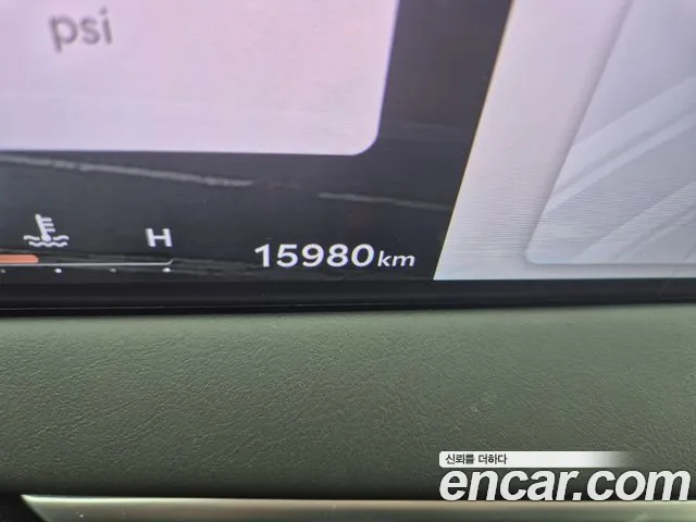 Genesis GV70 — Фото автомобиля 7