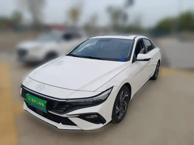 Фотография автомобиля — Hyundai Elantra