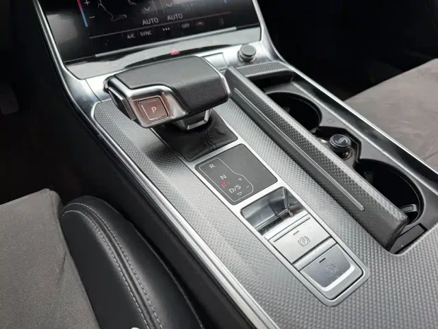 Audi A6L — Фото автомобиля 9